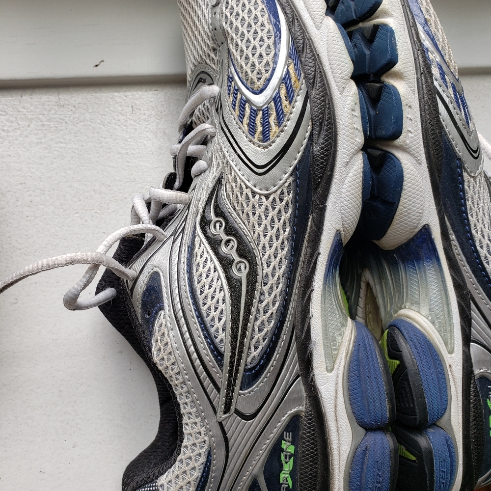 Saucony XI